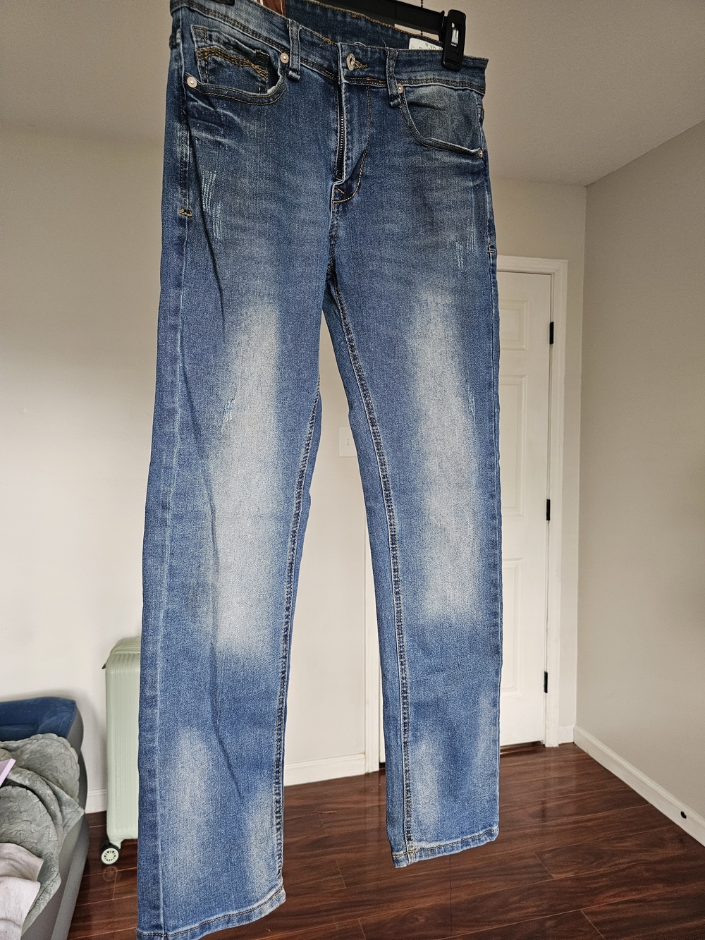 Men's Straight Fit Blue Jeans